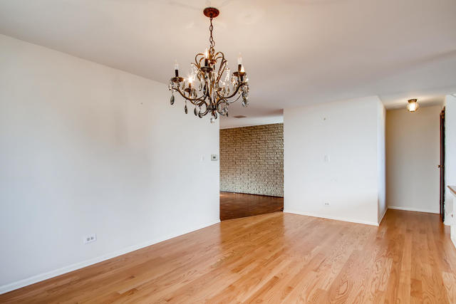 7151 West Greenleaf Street Niles, IL 60714 - Photo 9 of 26