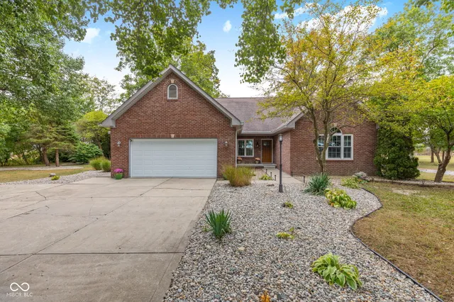 $550,000 | 7321 West 300 South, Jamestown, IN 46147