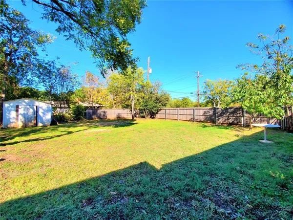 $2,600 | 1200 Bryn Mawr Place, Denton, TX 76201