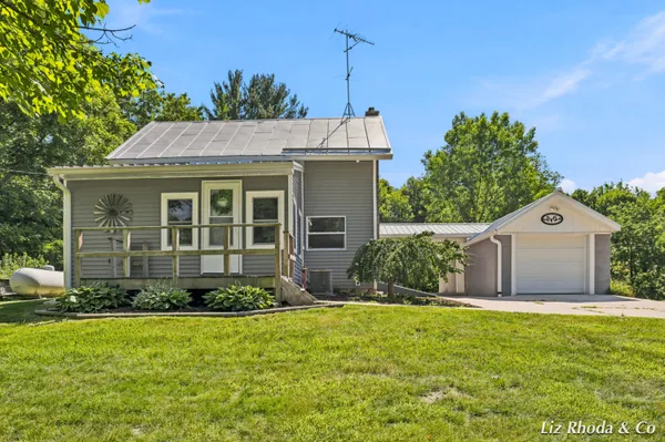 $350,000 | 10240 Connelley Avenue Northeast, Greenville, MI 48838