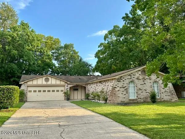 $225,000 | 12525 Ponce De Leon Drive, Ocean Springs, MS 39564