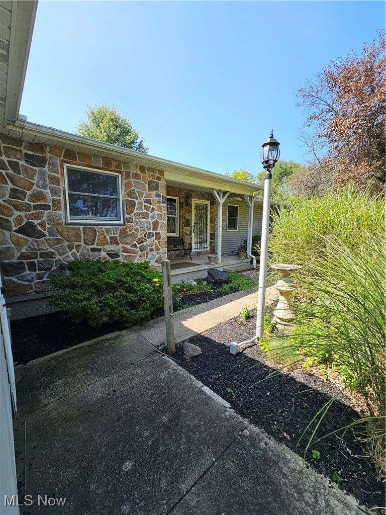 24192 Quarry Road Wellington, OH 44090 - Photo 2 of 28 Front