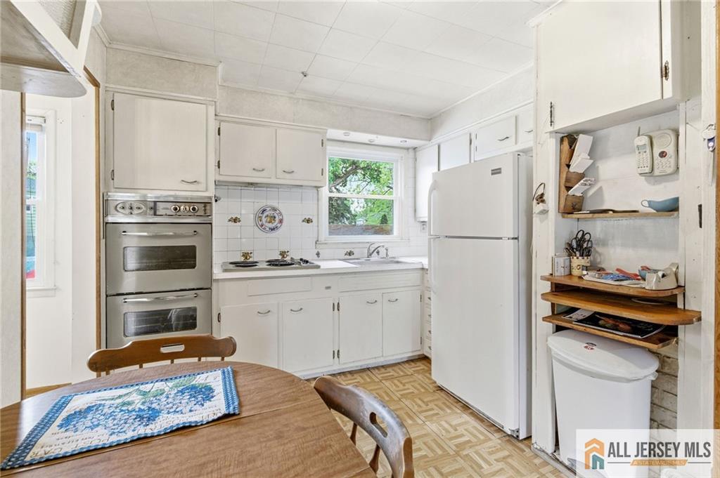 2 Moryan Road Edison, NJ 08817 - Photo 25 of 41
