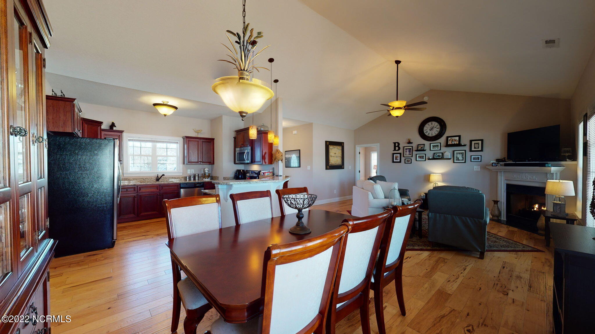 104 Echo Ridge Road Swansboro, NC 28584 - Photo 5 of 48 Dining Area