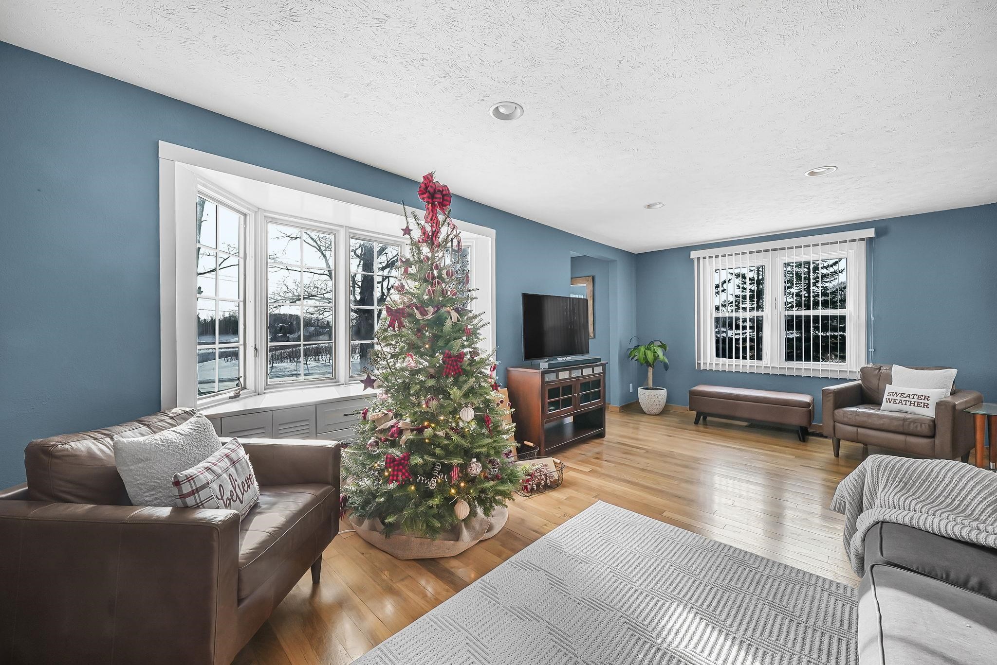 1189 Gray Road Traverse City, MI 49686 - Photo 15 of 35 Gallery Image 15
