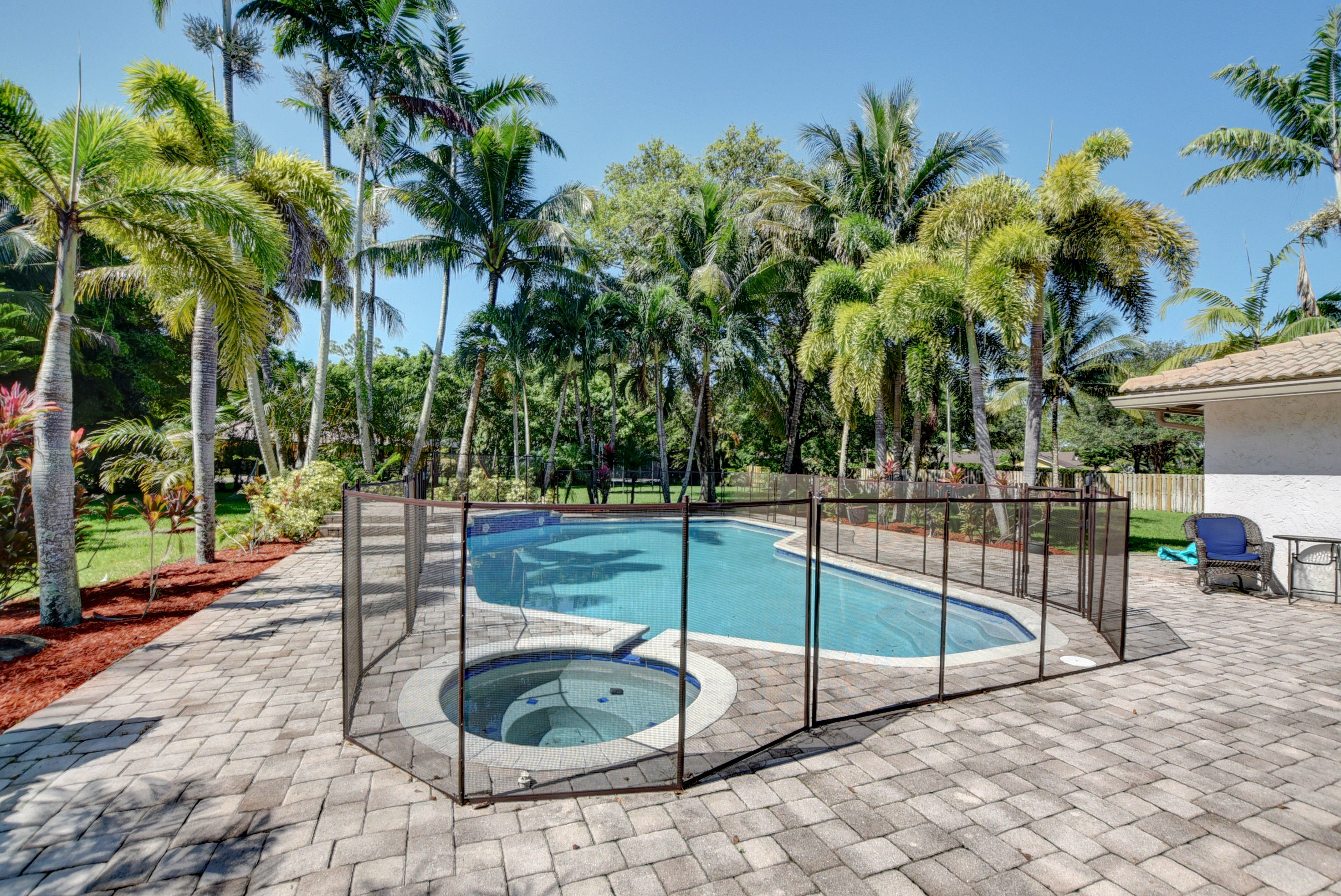 22585 Lemon Tree Lane Boca Raton, FL 33428 - Photo 16 of 22 Pool with Spa