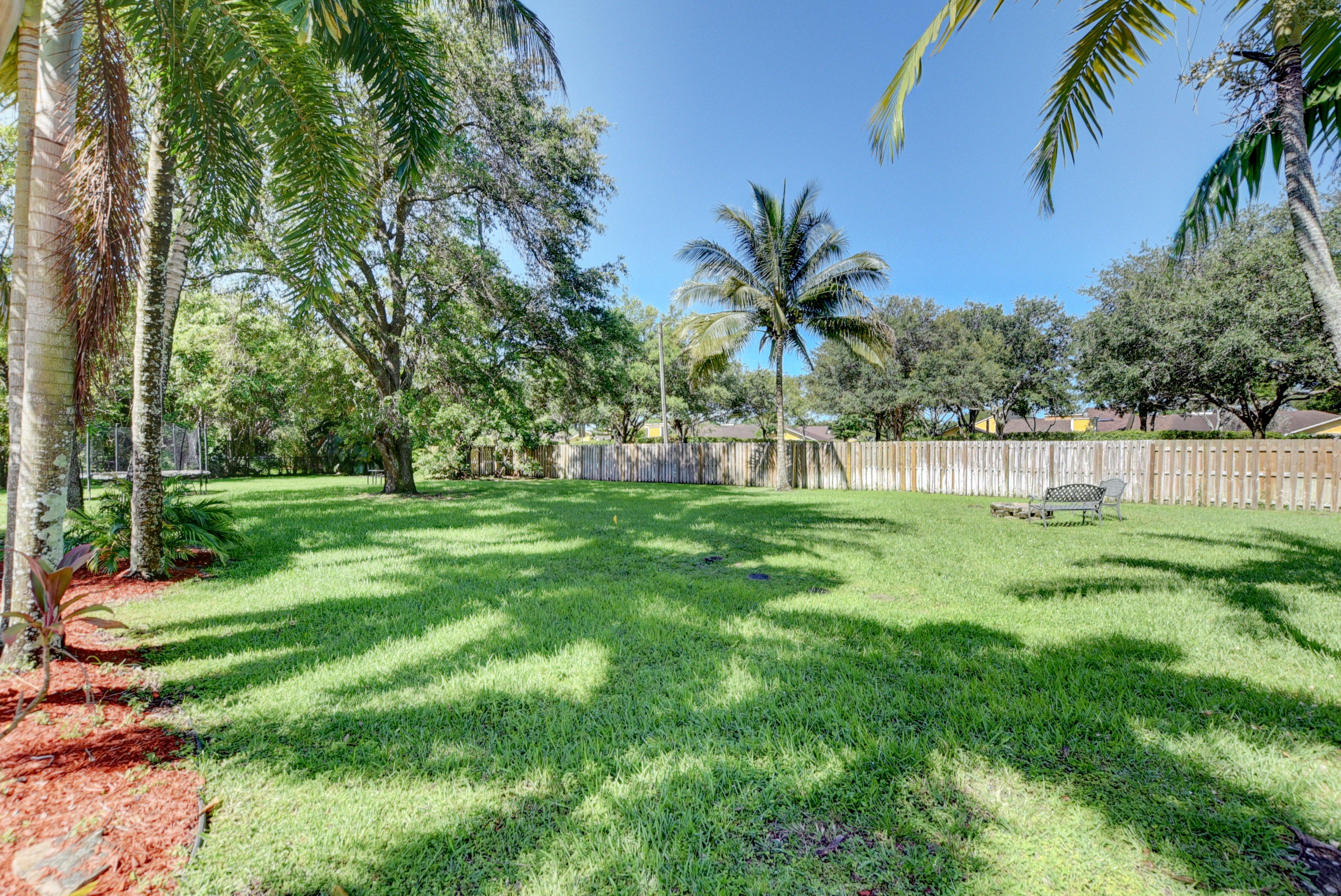 22585 Lemon Tree Lane Boca Raton, FL 33428 - Photo 17 of 22 Side Yard