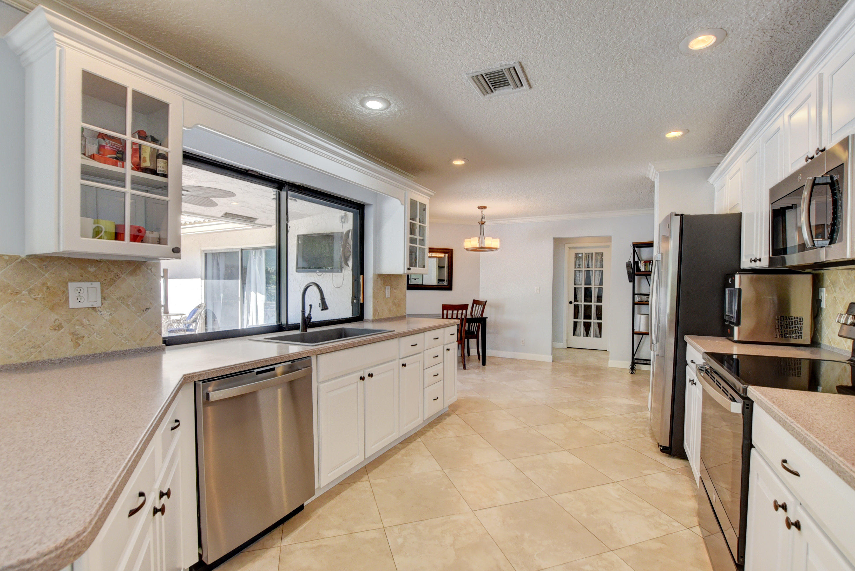 22585 Lemon Tree Lane Boca Raton, FL 33428 - Photo 8 of 22 Kitchen