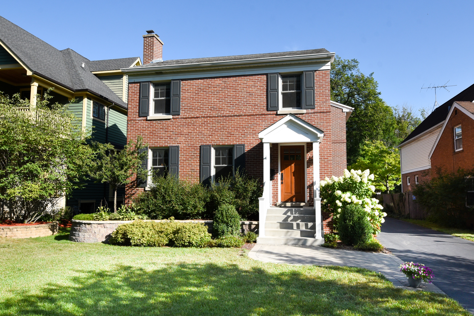 180 Lawton Road Riverside, IL 60546 - Photo 1 of 1