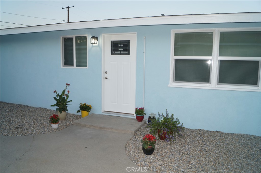 855 West B Street Colton, CA 92324 - Photo 1 of 8