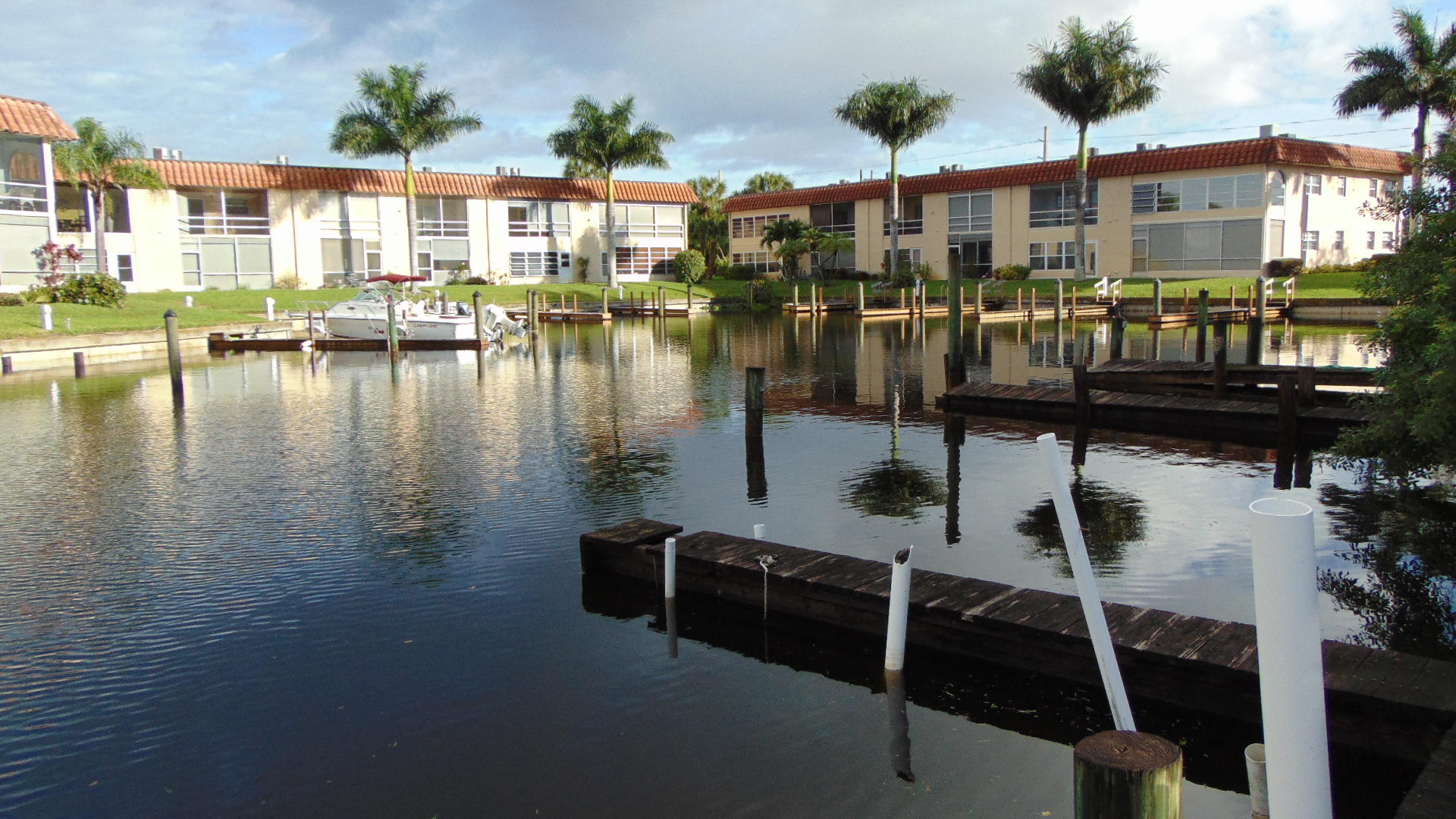 2485 Southwest Hideaway Lane Stuart, FL 34994 - Photo 6 of 23 DSC02158