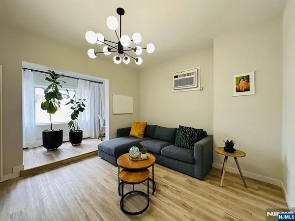 $3,200 | 221 3rd Street, Unit 1, Fairview, NJ 07022