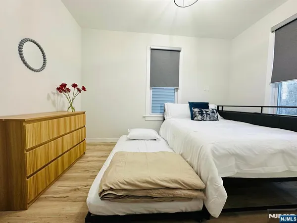 $3,200 | 221 3rd Street, Unit 1, Fairview, NJ 07022
