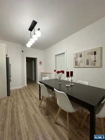 $3,200 | 221 3rd Street, Unit 1, Fairview, NJ 07022