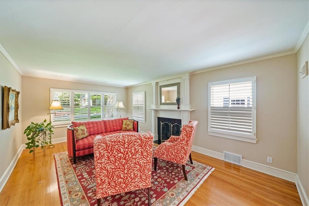 1215 Arno Road Kansas City, MO 64113 - Photo 4 of 31