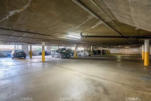 $445,000 | 5224 Denny Avenue, Unit 209, North Hollywood, CA 91601