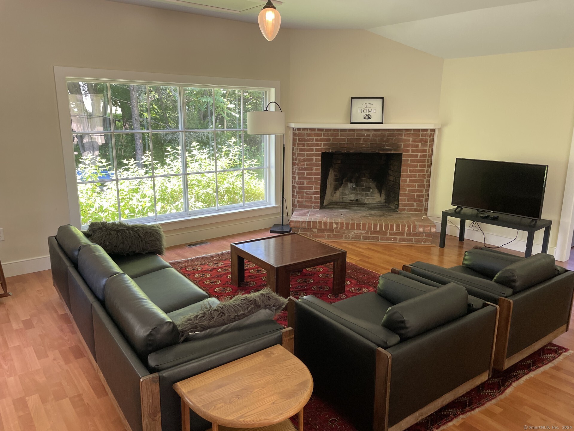 69 River Street Guilford, CT 06437 - Photo 13 of 22