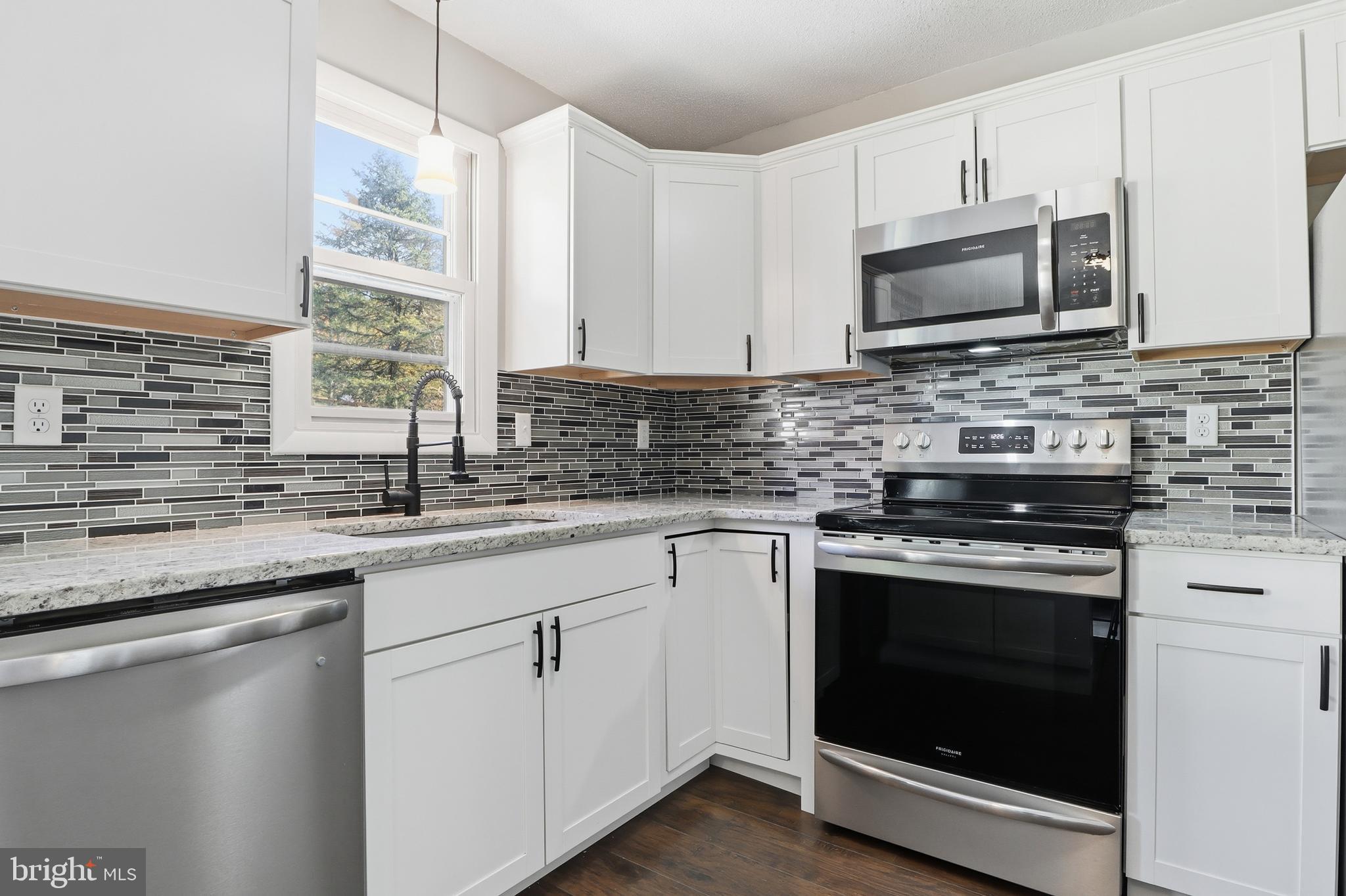 985 Dietz Road York, PA 17402 - Photo 11 of 94 Gallery Image 11