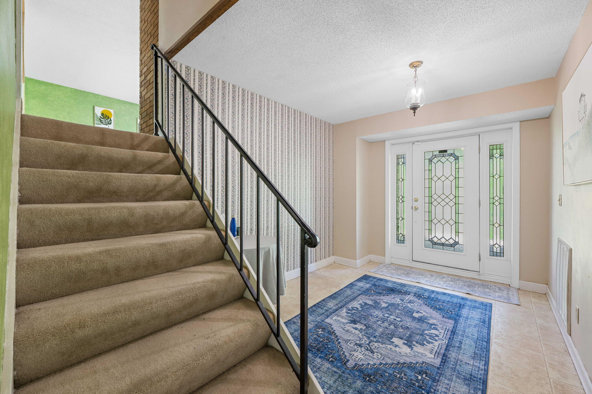 132 Timber Ridge Trail Ringgold, GA 30736 - Photo 3 of 39 Foyer - Reverse angle