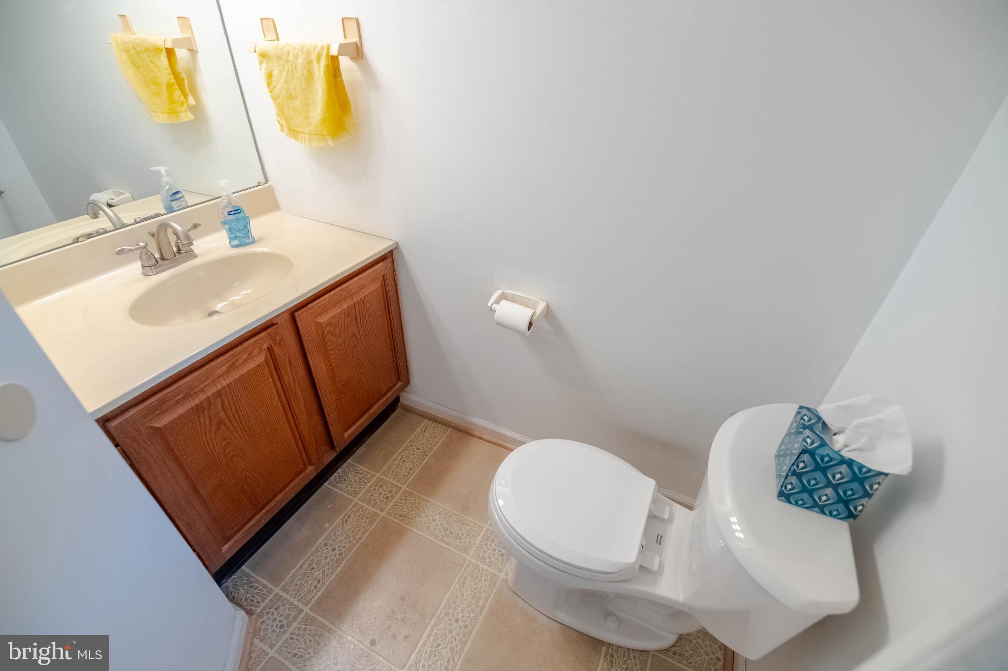 8723 Silver Hall Road Perry Hall, MD 21128 - Photo 7 of 45 Main level powder room