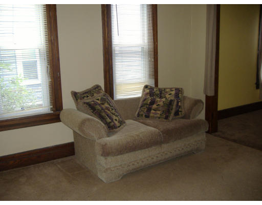 31 Brown Street Springfield, MA 01109 - Photo 3 of 12 Gallery Image 3