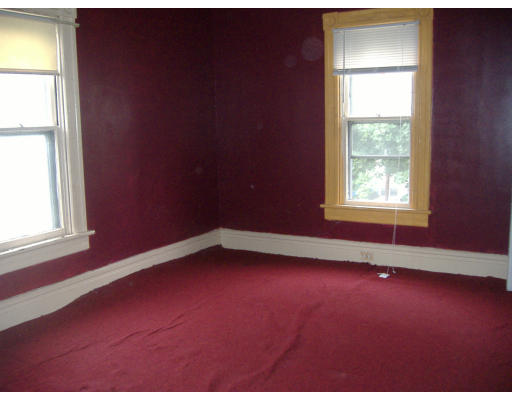 31 Brown Street Springfield, MA 01109 - Photo 7 of 12 Gallery Image 7