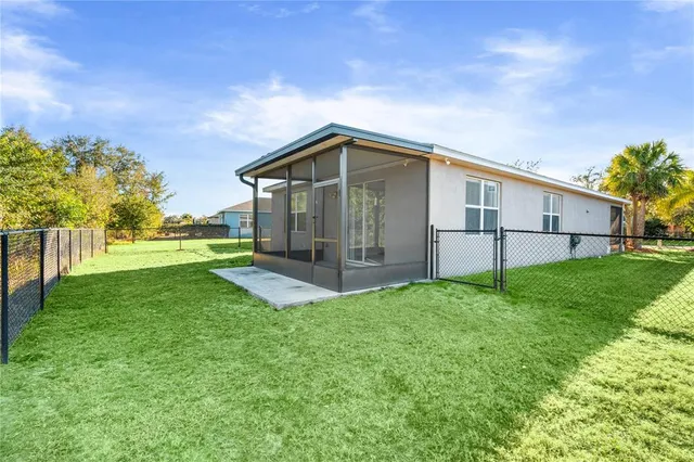 $369,000 | 7051 Chatum Light Run, Bradenton, FL 34212