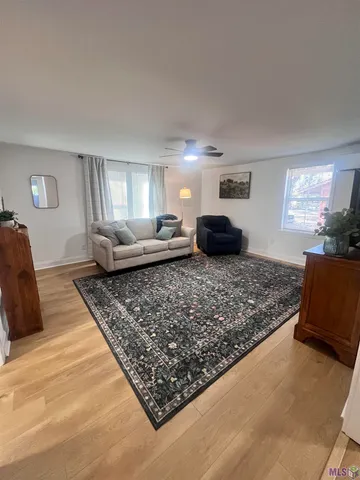 $2,000 | 30114 Oak Street, Walker, LA 70785