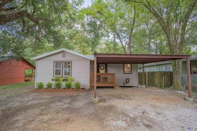 $2,000 | 30114 Oak Street, Walker, LA 70785