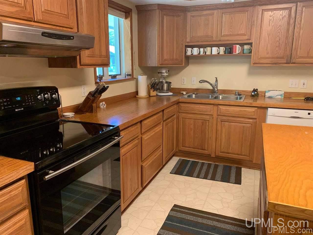 9140 .25 Road Garden, MI 49835 - Photo 30 of 46