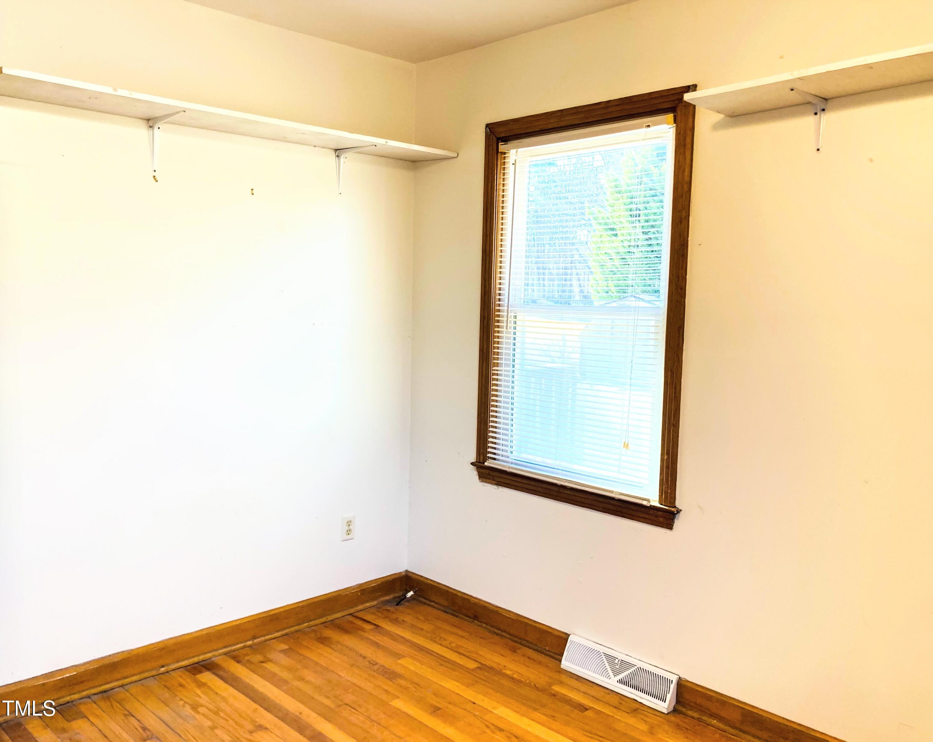 515 Cody Street Roxboro, NC 27573 - Photo 9 of 12 IMG_6776