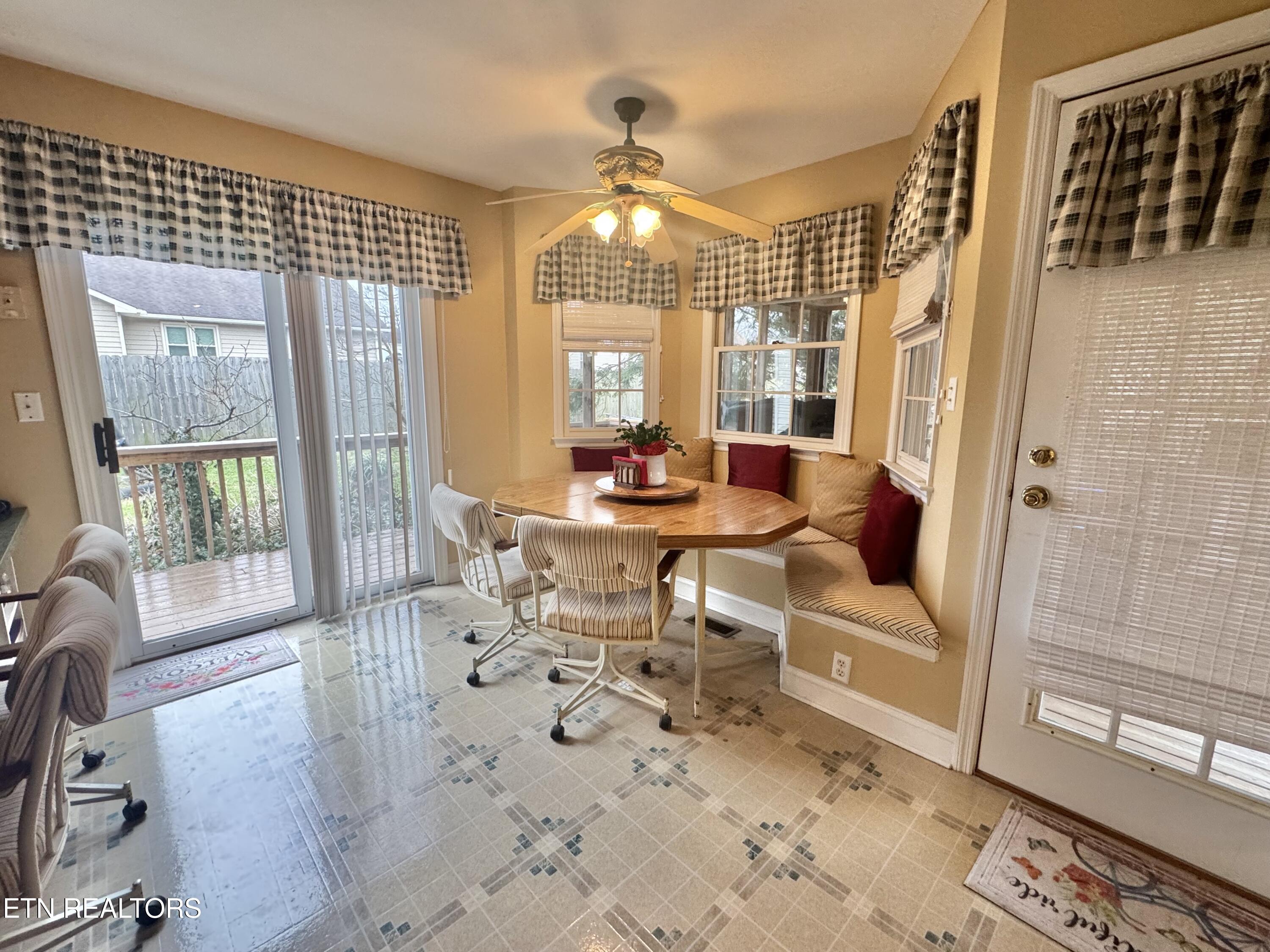7805 Silverbridge Court Powell, TN 37849 - Photo 12 of 44 IMG_3047