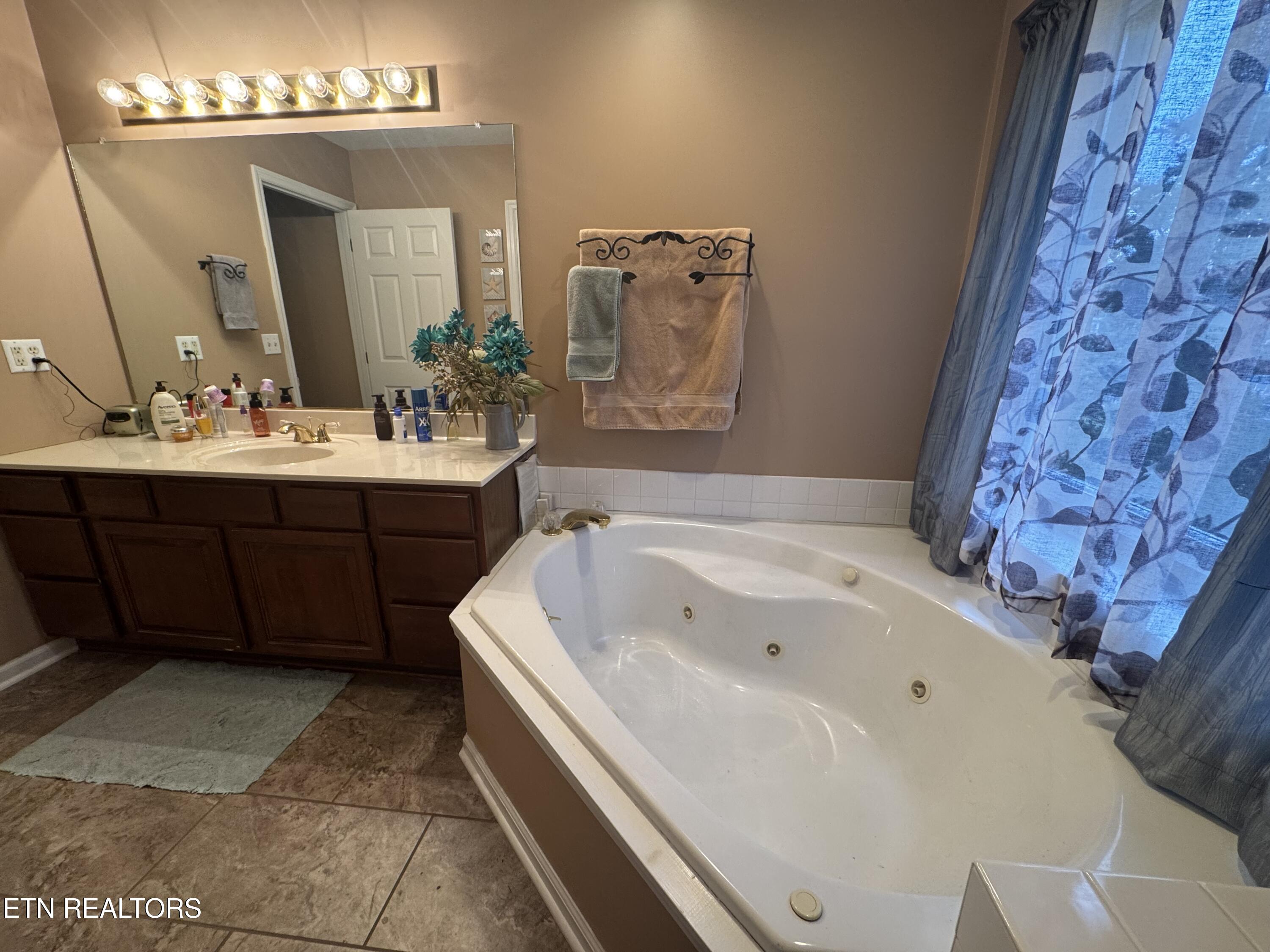 7805 Silverbridge Court Powell, TN 37849 - Photo 24 of 44 IMG_3027