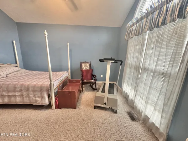 $450,000 | 7805 Silverbridge Court, Powell, TN 37849