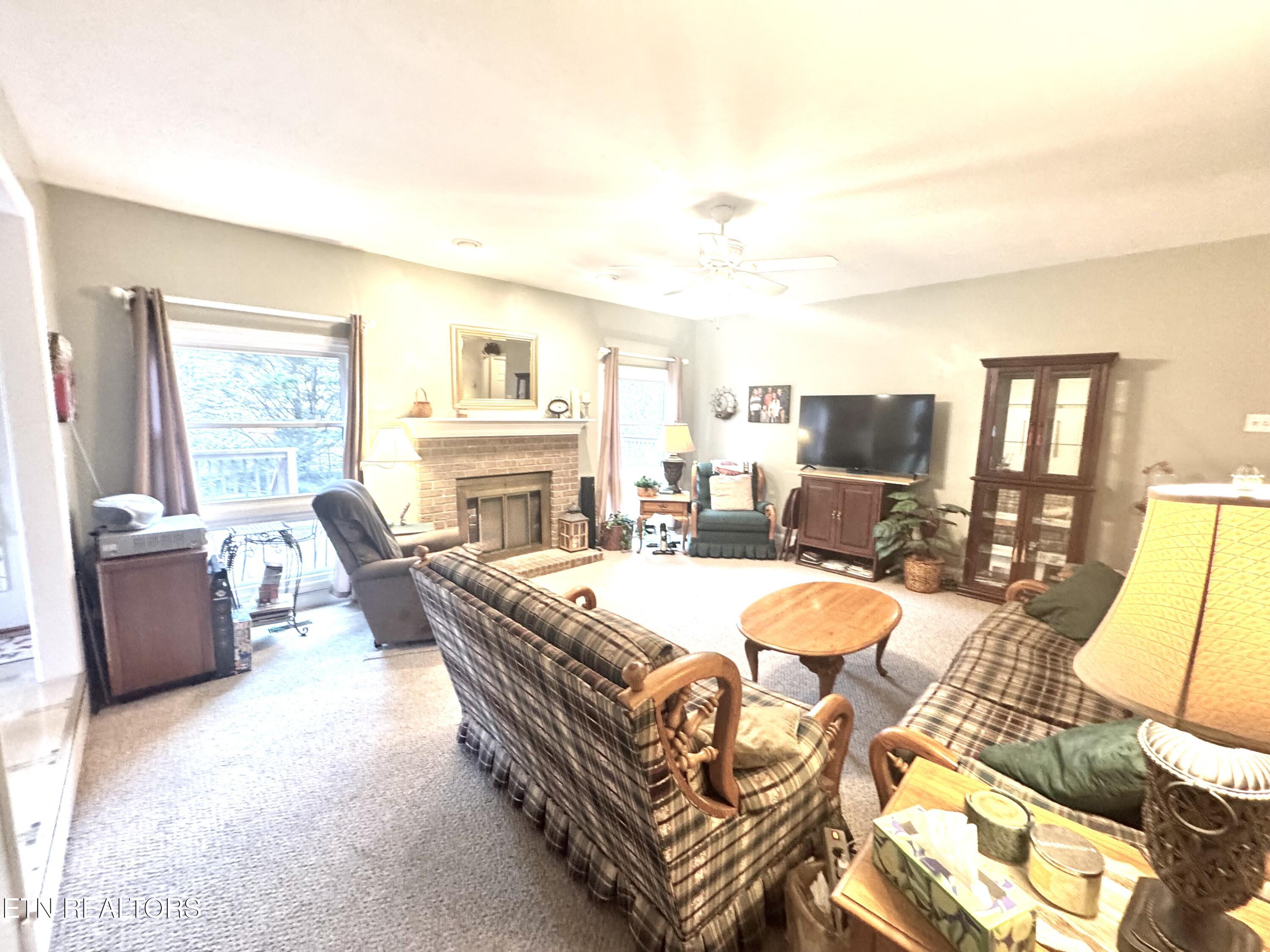 7805 Silverbridge Court Powell, TN 37849 - Photo 8 of 44 IMG_3070