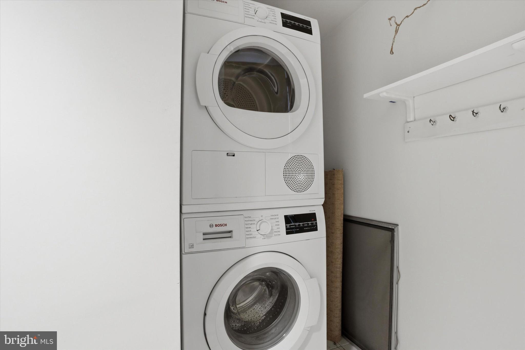 220 West Rittenhouse Square, Unit 22C Philadelphia, PA 19103 - Photo 13 of 29 Washer/dryer in unit
