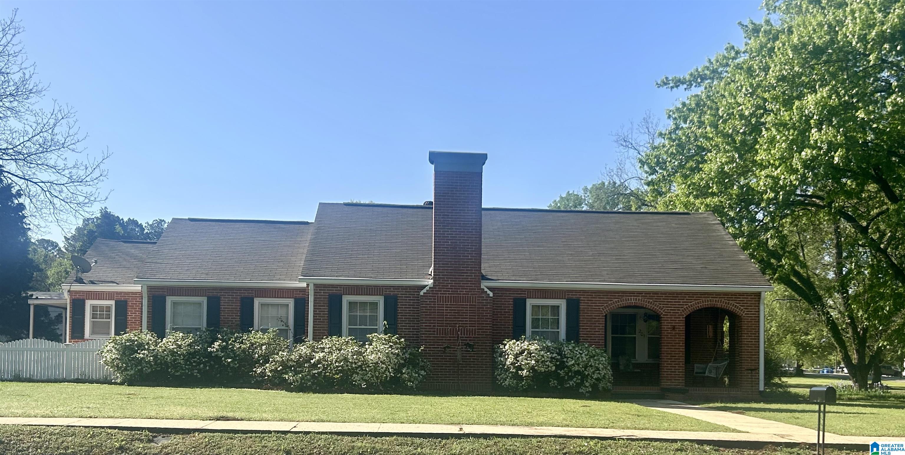 201 Ferry Road Columbiana, AL 35051 - Photo 2 of 33