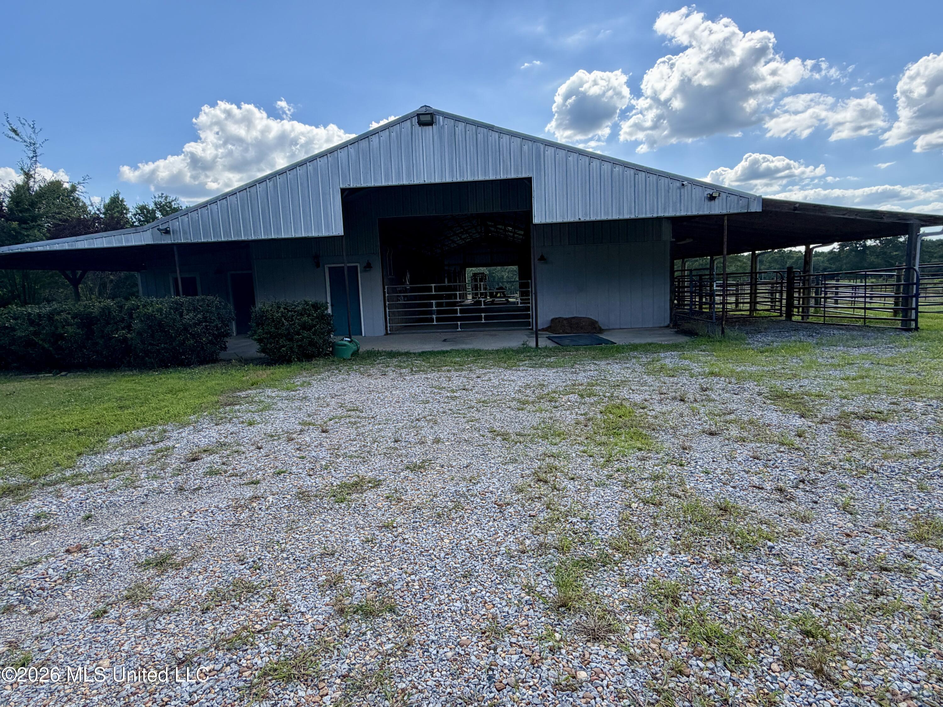 1071 Williams Road Wesson, MS 39191 - Photo 2 of 48 IMG_2811