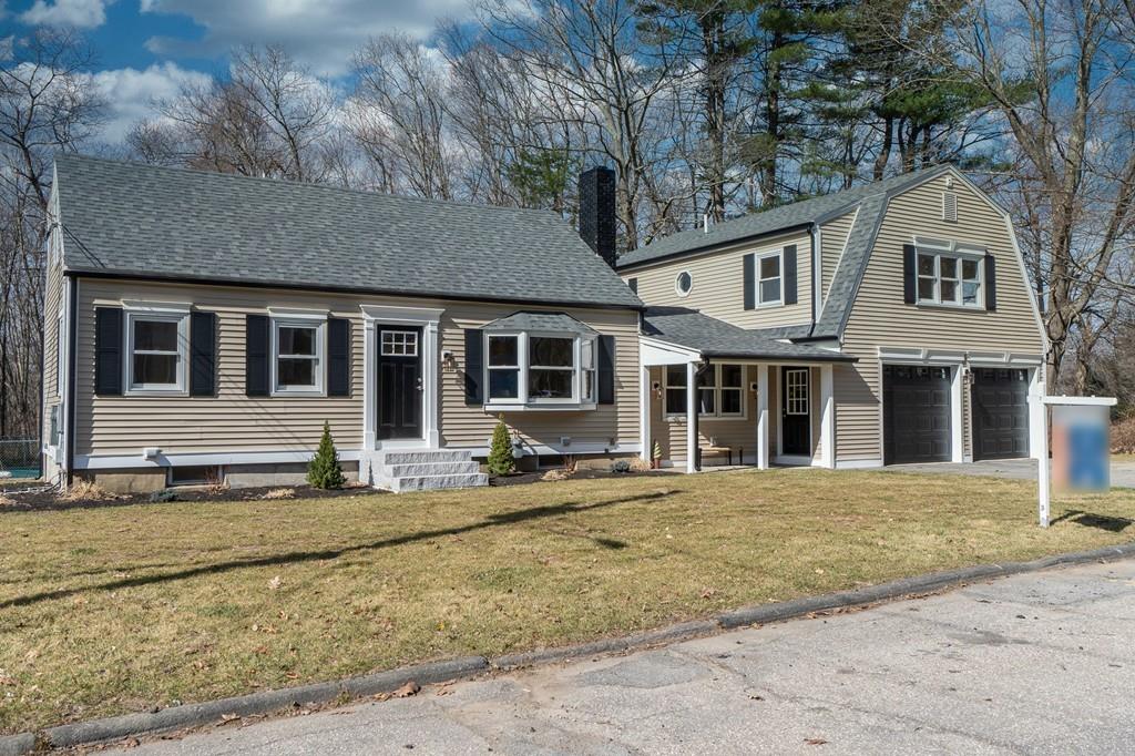 15 Claire Road Amesbury, MA 01913 - Photo 2 of 40
