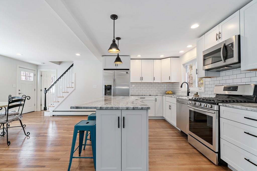 15 Claire Road Amesbury, MA 01913 - Photo 6 of 40