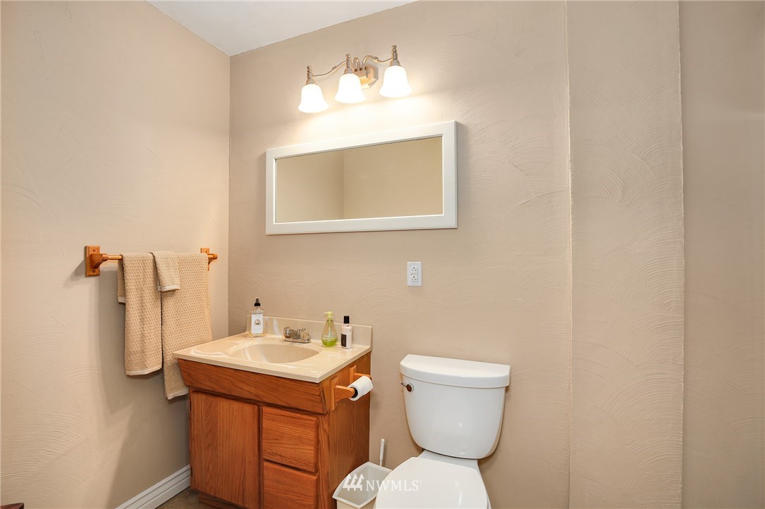 2724 169th Street Southeast Bothell, WA 98012 - Photo 15 of 21