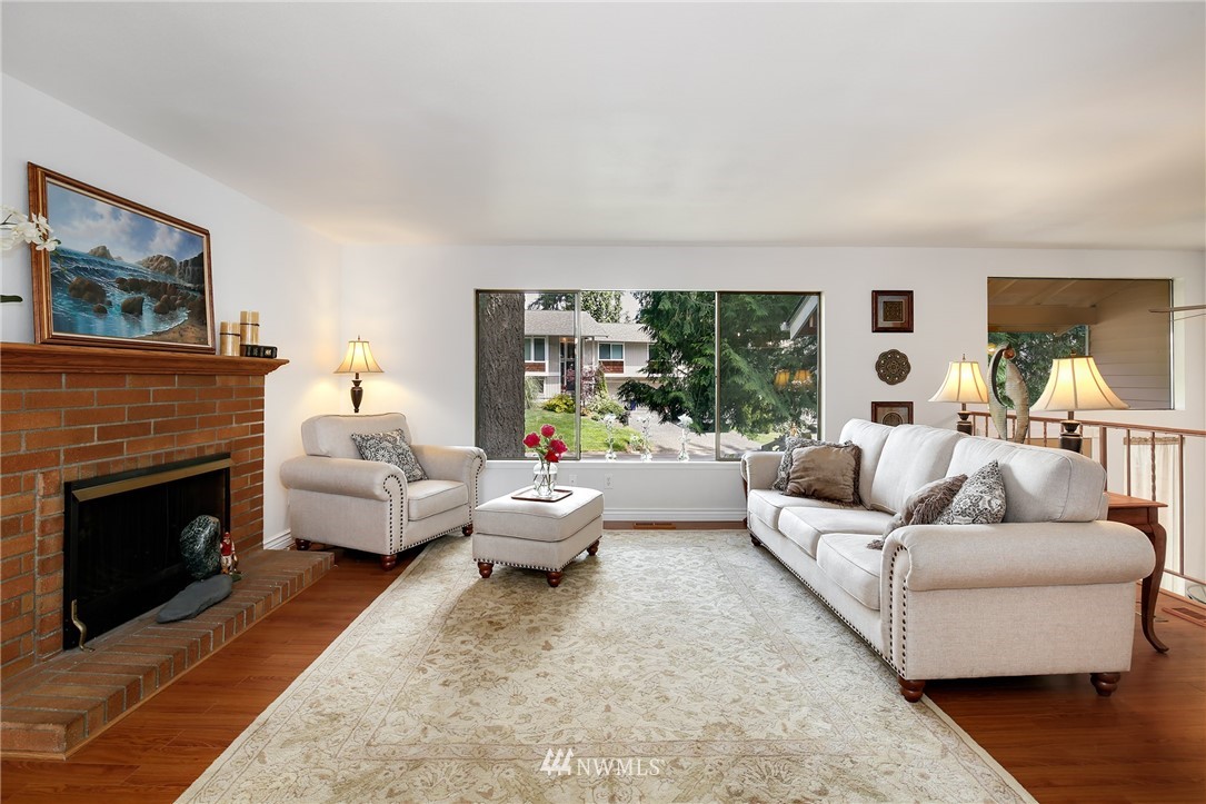 2724 169th Street Southeast Bothell, WA 98012 - Photo 4 of 21
