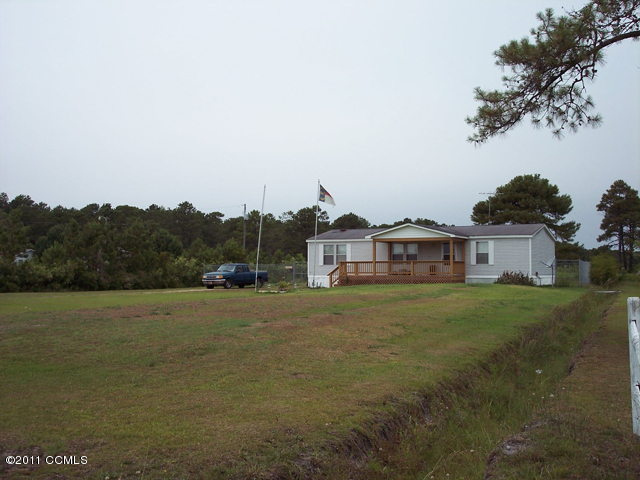 697 Straits Road Gloucester, NC 28528 - Photo 3 of 5 view