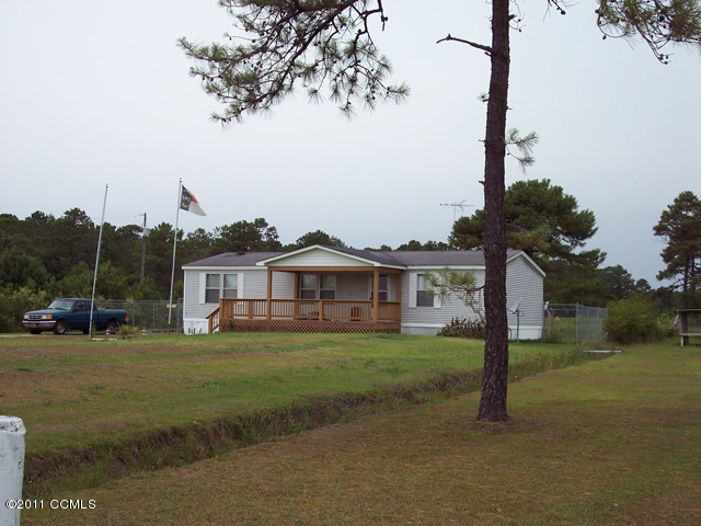 697 Straits Road Gloucester, NC 28528 - Photo 4 of 5 view