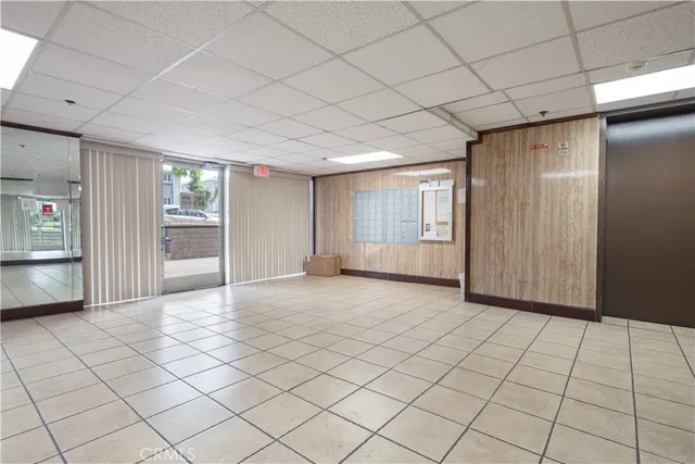 $600,001 | 433 South Manhattan Place, Unit 209, Los Angeles, CA 90020