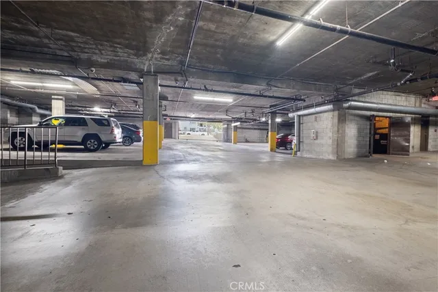 $600,001 | 433 South Manhattan Place, Unit 209, Los Angeles, CA 90020