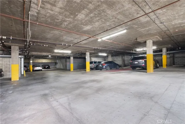 $600,001 | 433 South Manhattan Place, Unit 209, Los Angeles, CA 90020