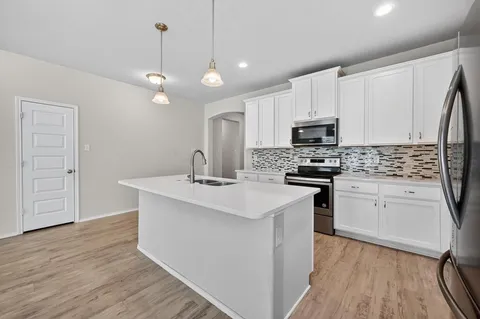 $325,000 | 1629 Hinckley Avenue, Providence Village, TX 76227