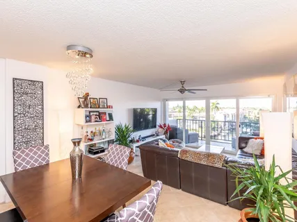 $259,950 | 801 South Federal Highway, Unit 519, Pompano Beach, FL 33062