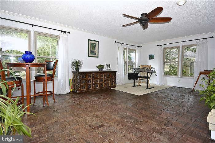 18509 Cabin Road Triangle, VA 22172 - Photo 56 of 107 Gallery Image 56